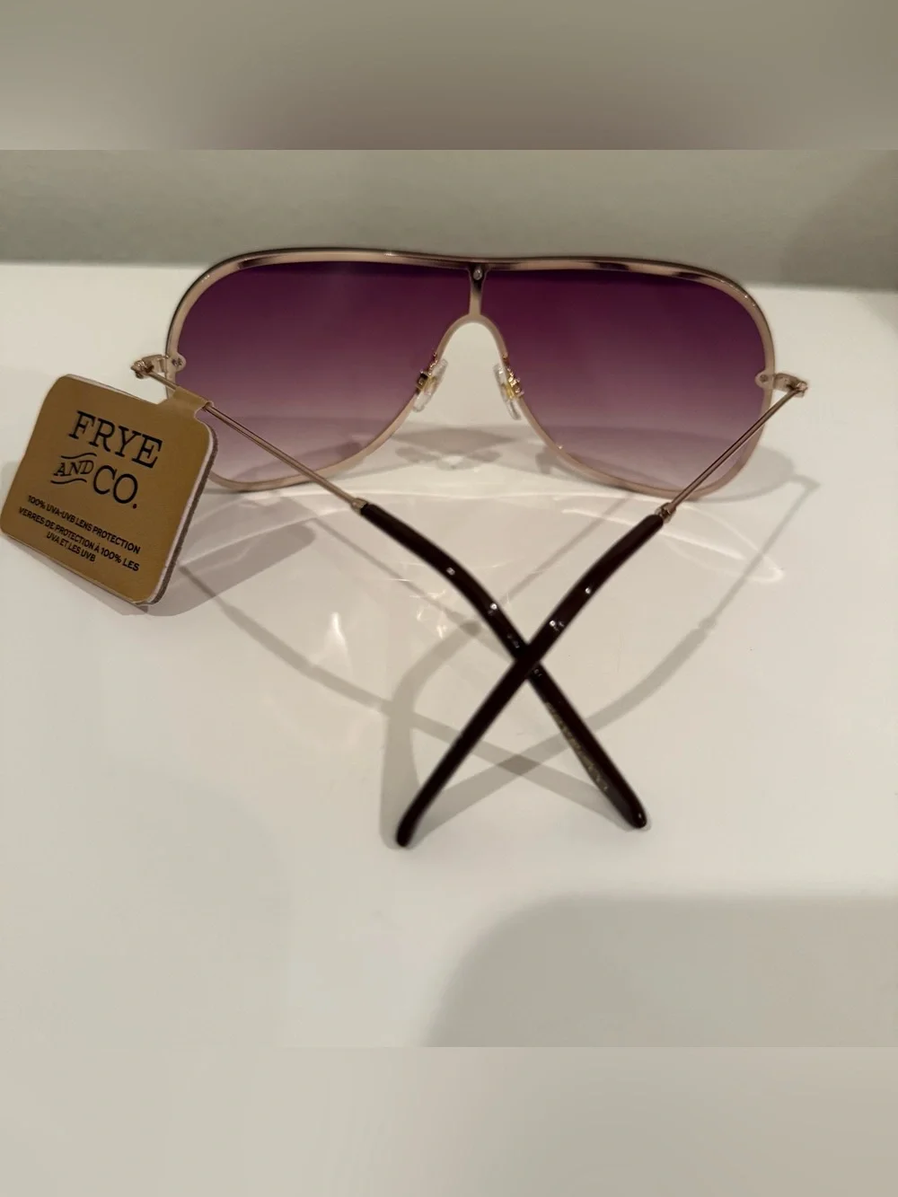 NWT FRYE AND CO. Purple Gradient Aviator Sunglasses